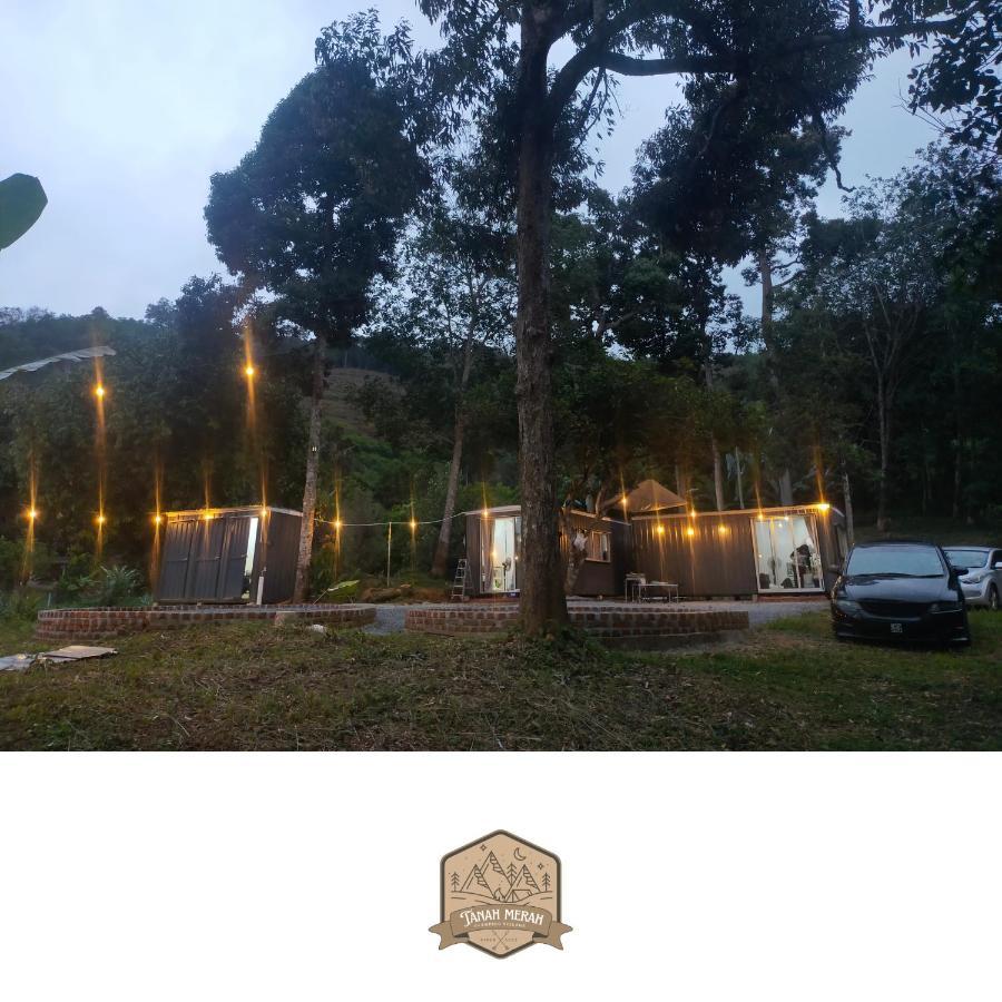 Tanah Merah Glamping Village Куала-Кангсар Екстер'єр фото