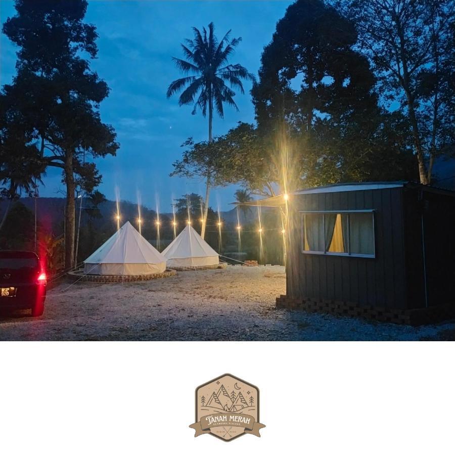 Tanah Merah Glamping Village Куала-Кангсар Екстер'єр фото