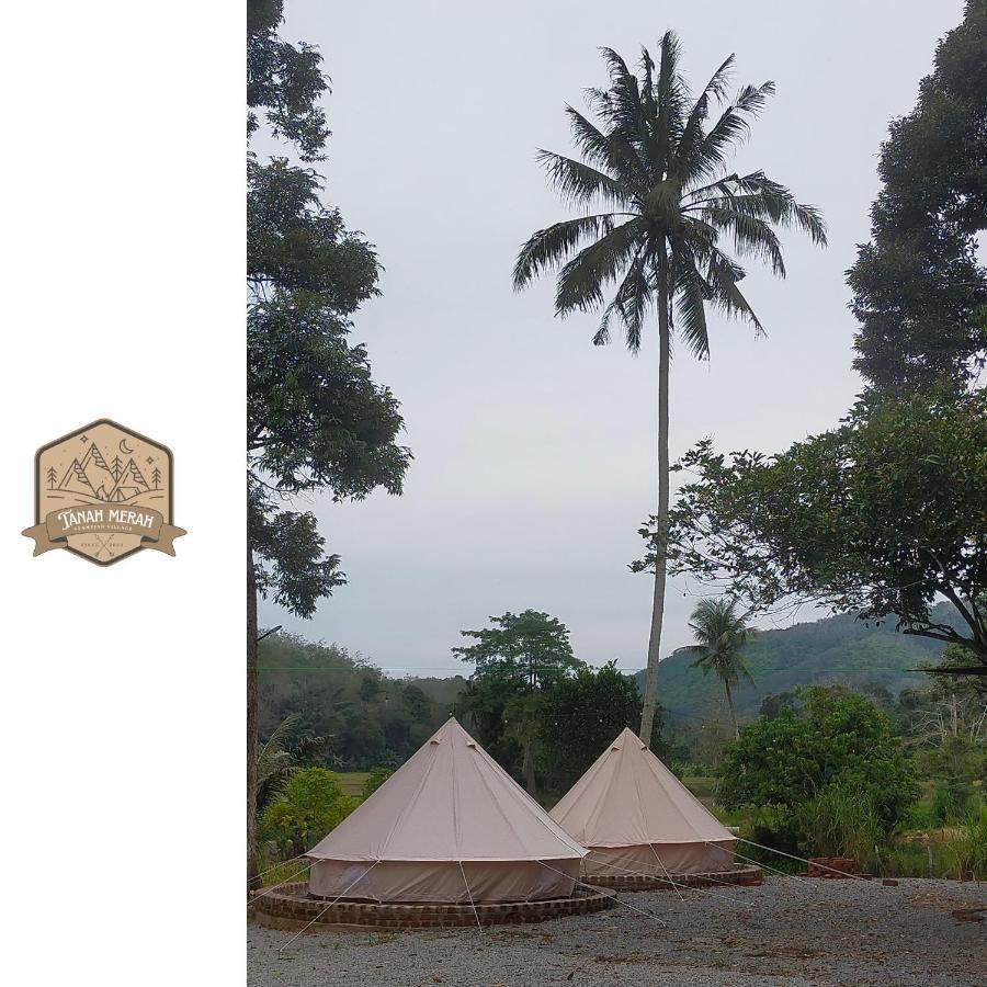 Tanah Merah Glamping Village Куала-Кангсар Екстер'єр фото
