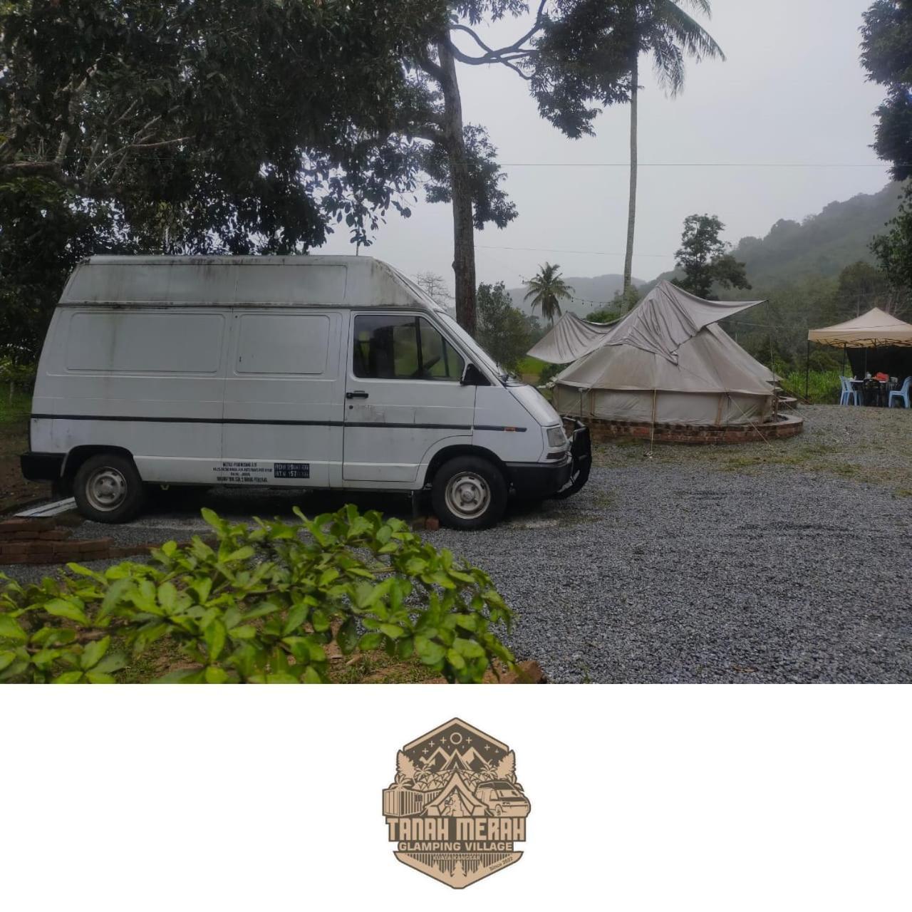 Tanah Merah Glamping Village Куала-Кангсар Екстер'єр фото